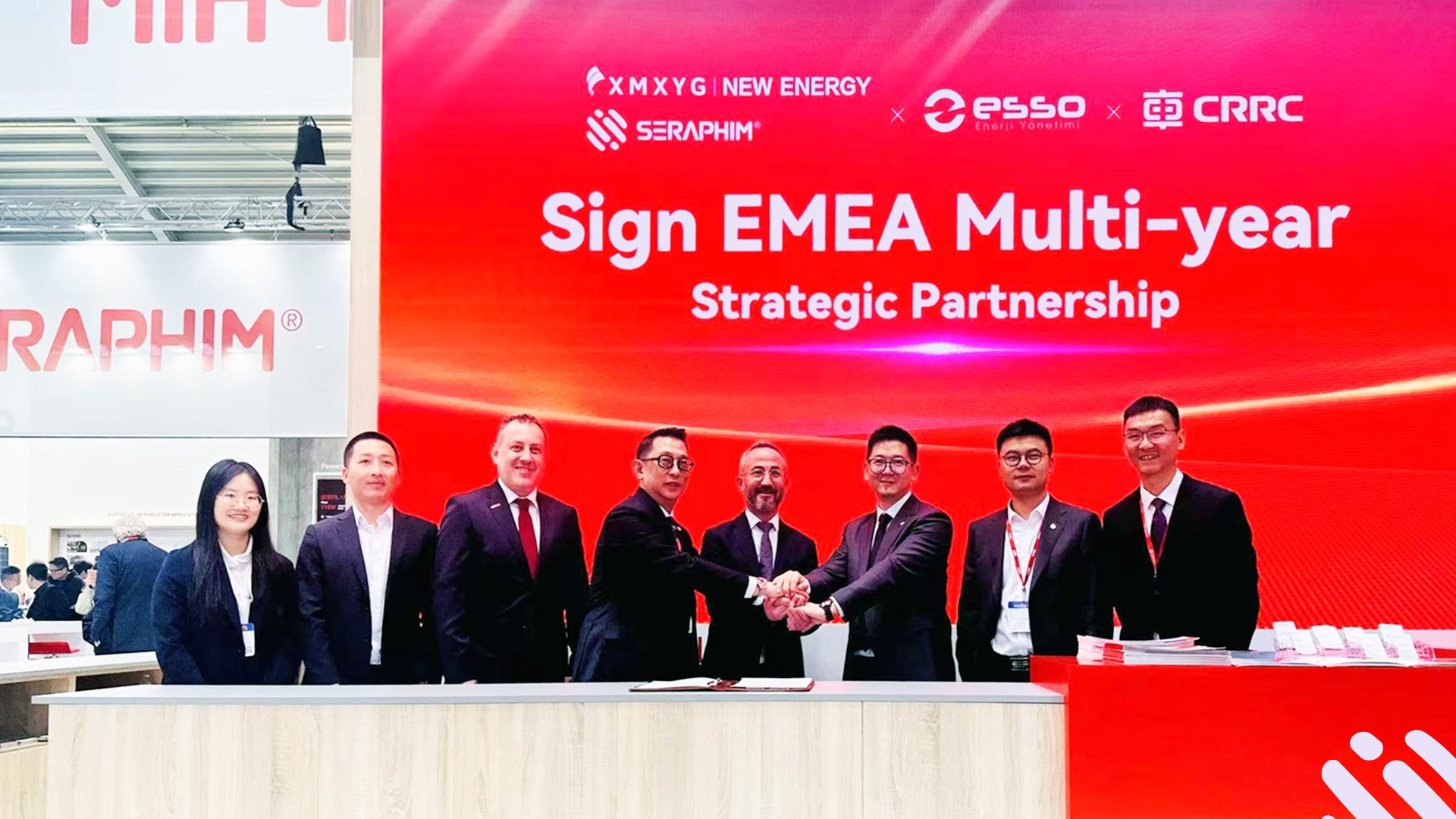 赛拉弗联合中车株洲所、ESSO达成长期战略协作，打造EMEA地区光储新生态